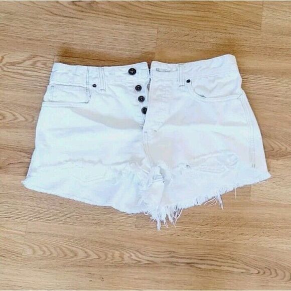 FREE  People Logan Optic White Raw Hem Denim Jean Shorts Button Fly Size 28 - Picture 7 of 7